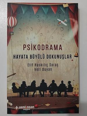 Büyülü Dokunuşlar: Sevişirken Saç Çekmenin İncelikleri